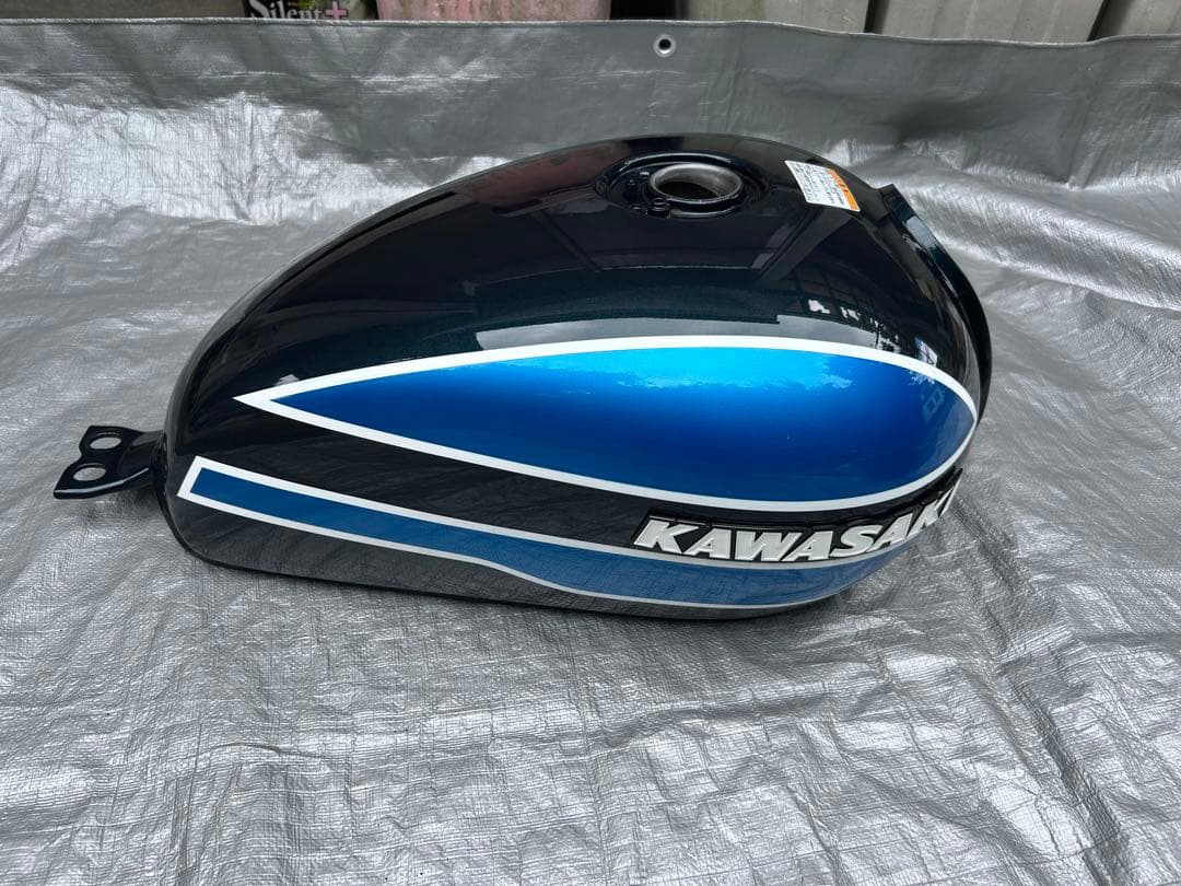 KAWASAKI W800用タンク