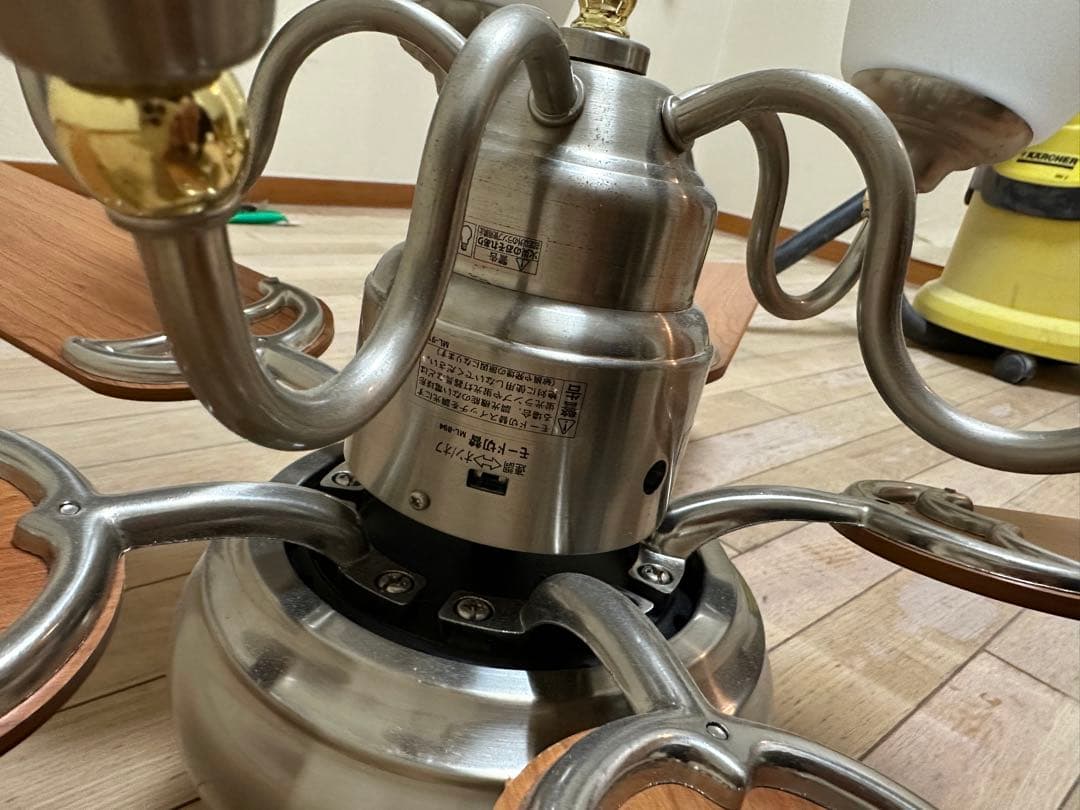 【直接引取可能】ODELIC 5枚羽根ライト付シーリングファン定価¥36,380