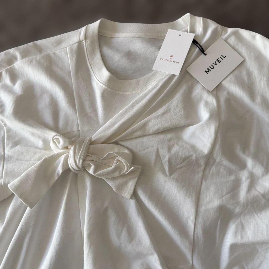 MUVEIL リボン付きホワイトTシャツ