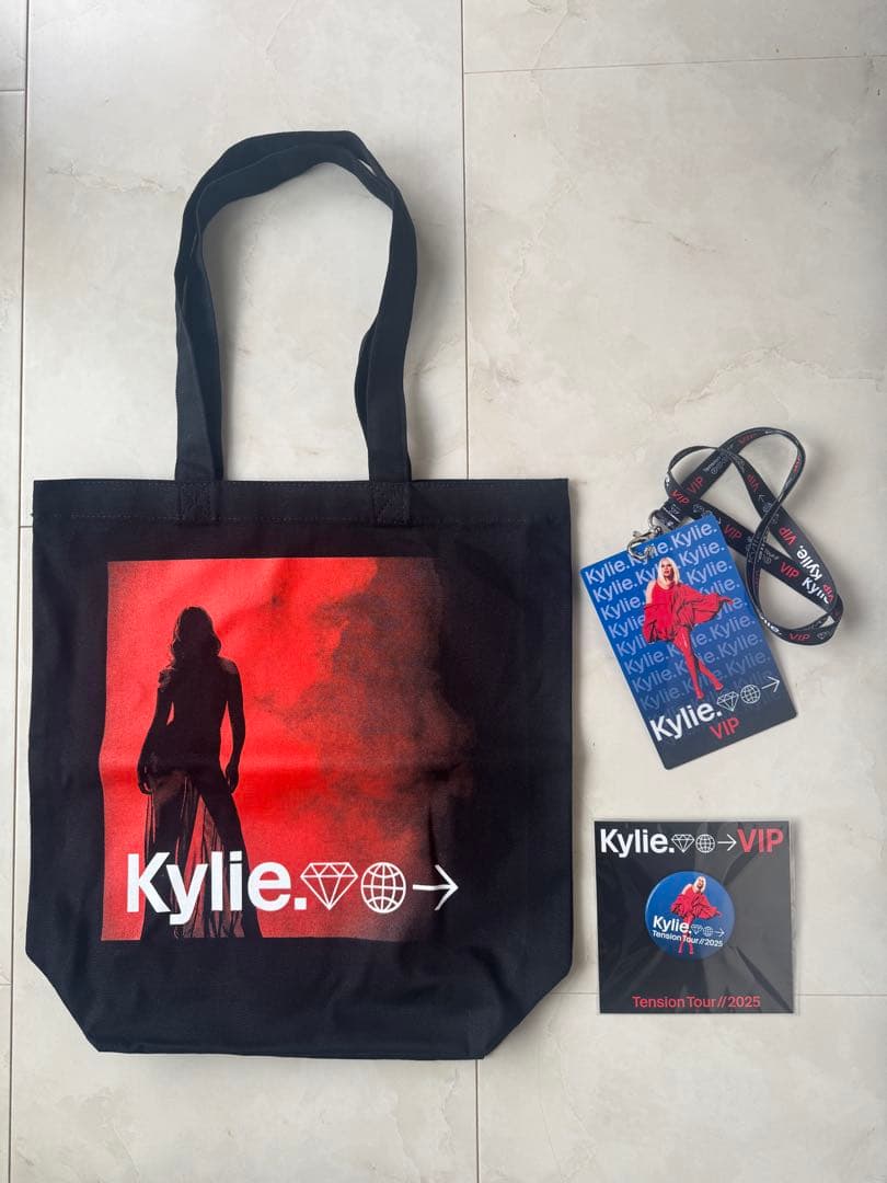 Kylie Minogue Tension Tour 2025グッズ3点セット②