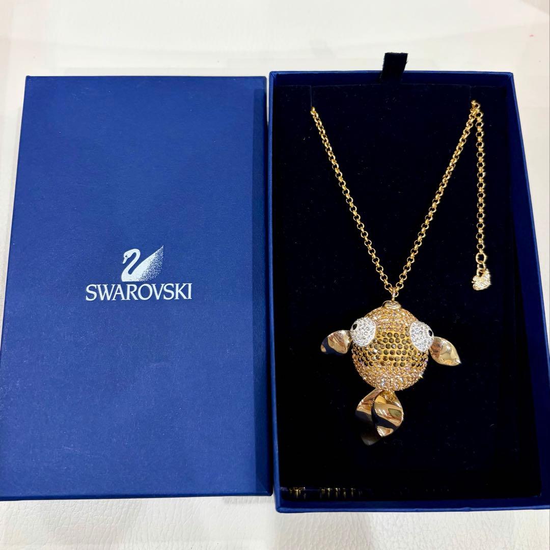 スワロフスキー　運気上昇　ネックレス　金魚　金運アップ　ゴールド　ペンダント