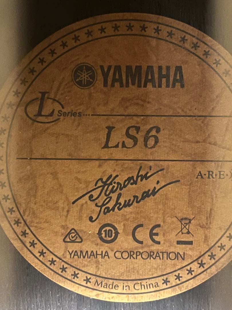 ギター YAMAHA LS6