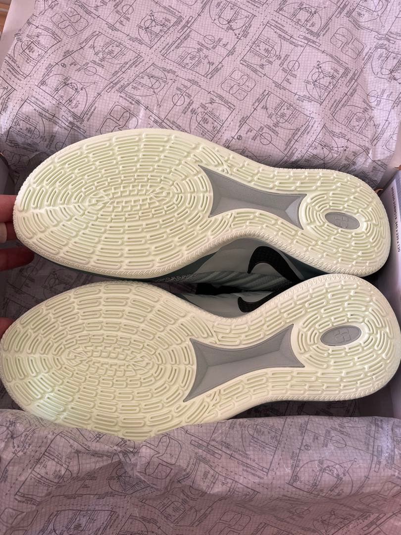 サブリナ3 メンズ28.0cmウィメンズ28.5cm新品未使用