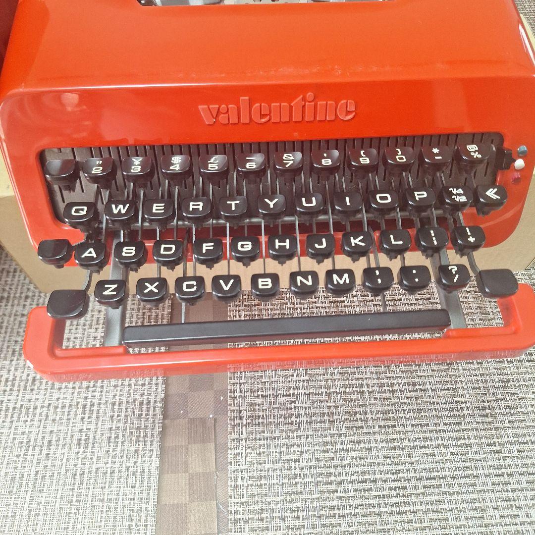 オリベッティ、バレンタイン、タイプライター
