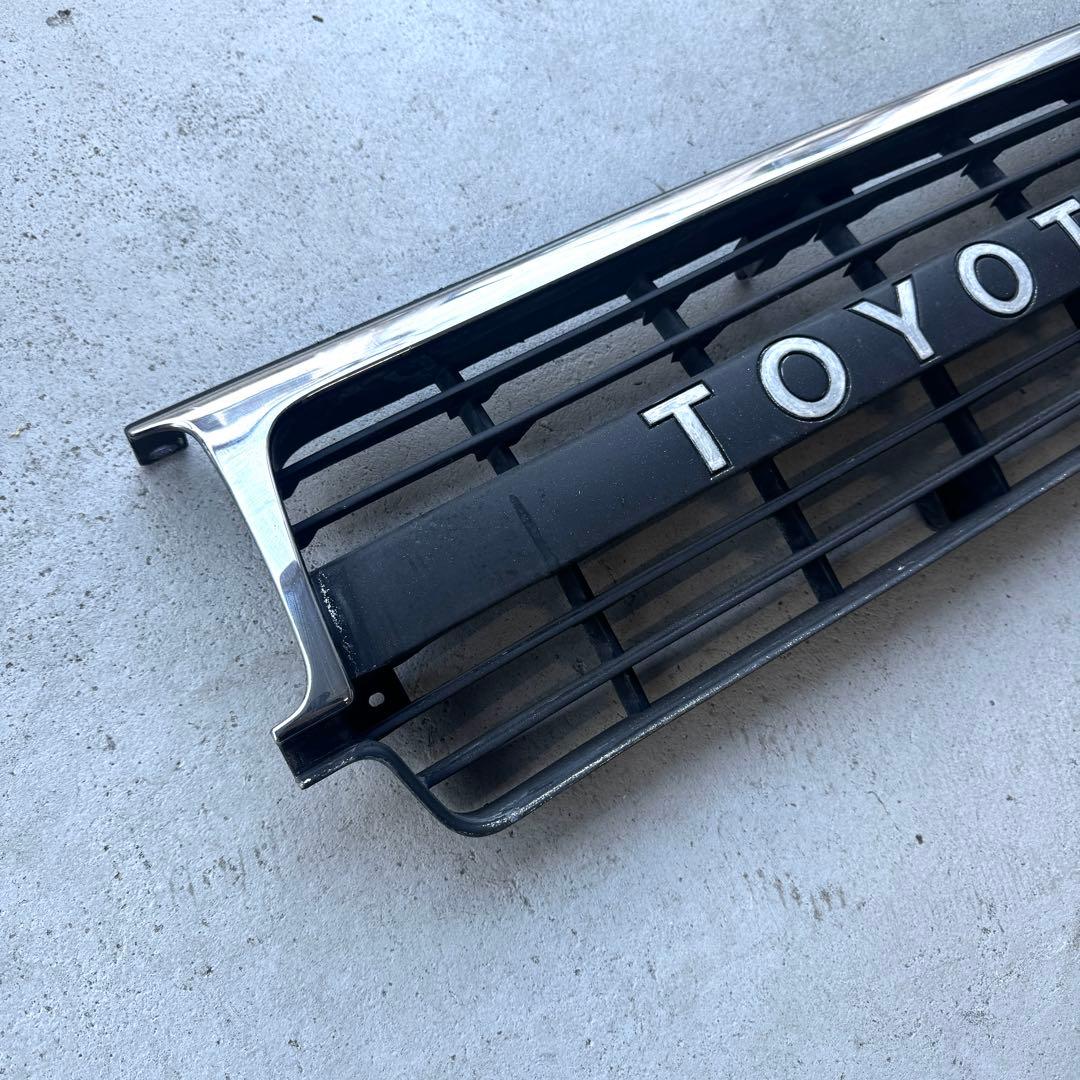 80系 ランドクルーザー 純正フロントグリル