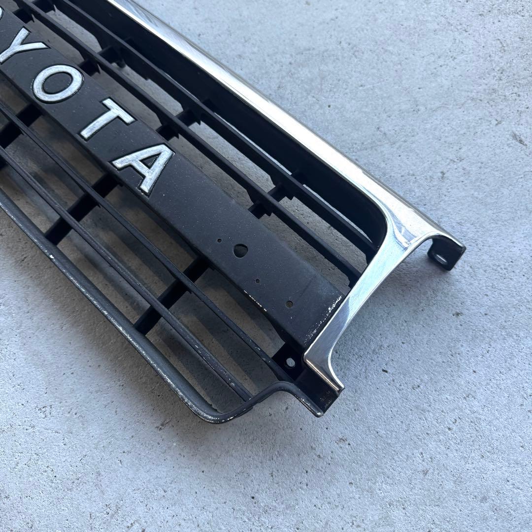 80系 ランドクルーザー 純正フロントグリル