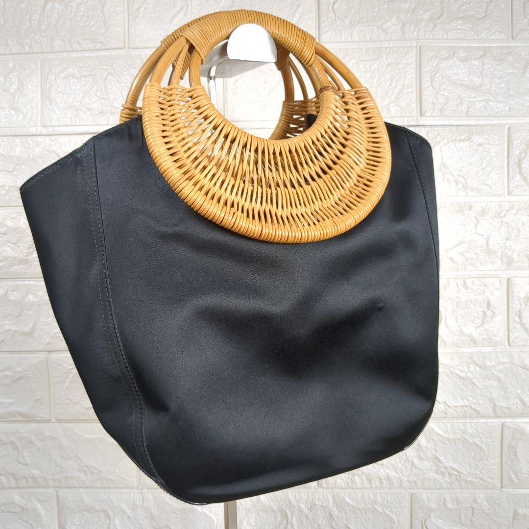 サルヴァトーレフェラガモ かごバッグ ハンドバッグ ヴァラリボン トートバッグ