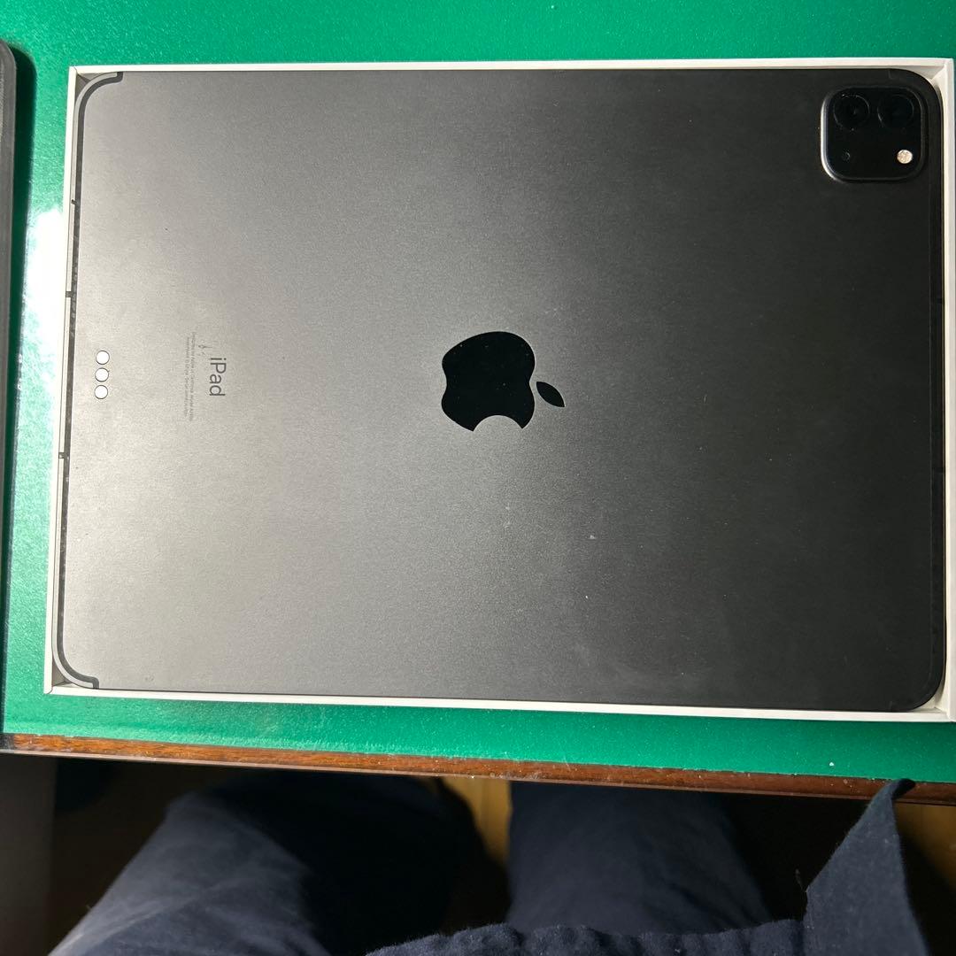 iPad Pro 11インチ 第三世代 Cellular モデル　256GB