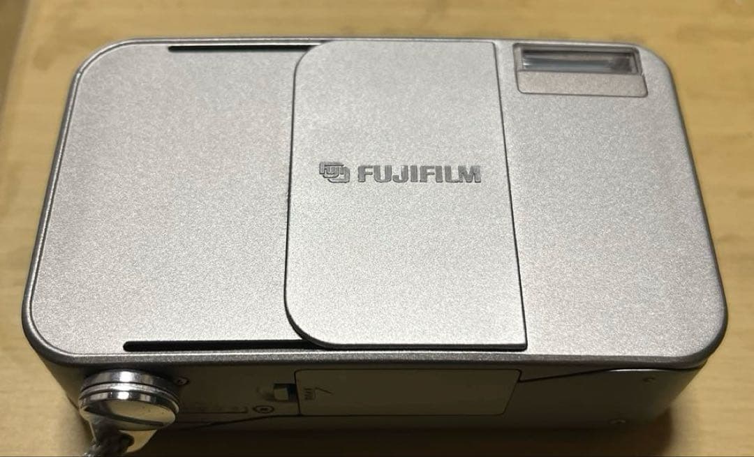 ジャンク FUJIFILM CARDIA mini TIARA フィルムカメラ