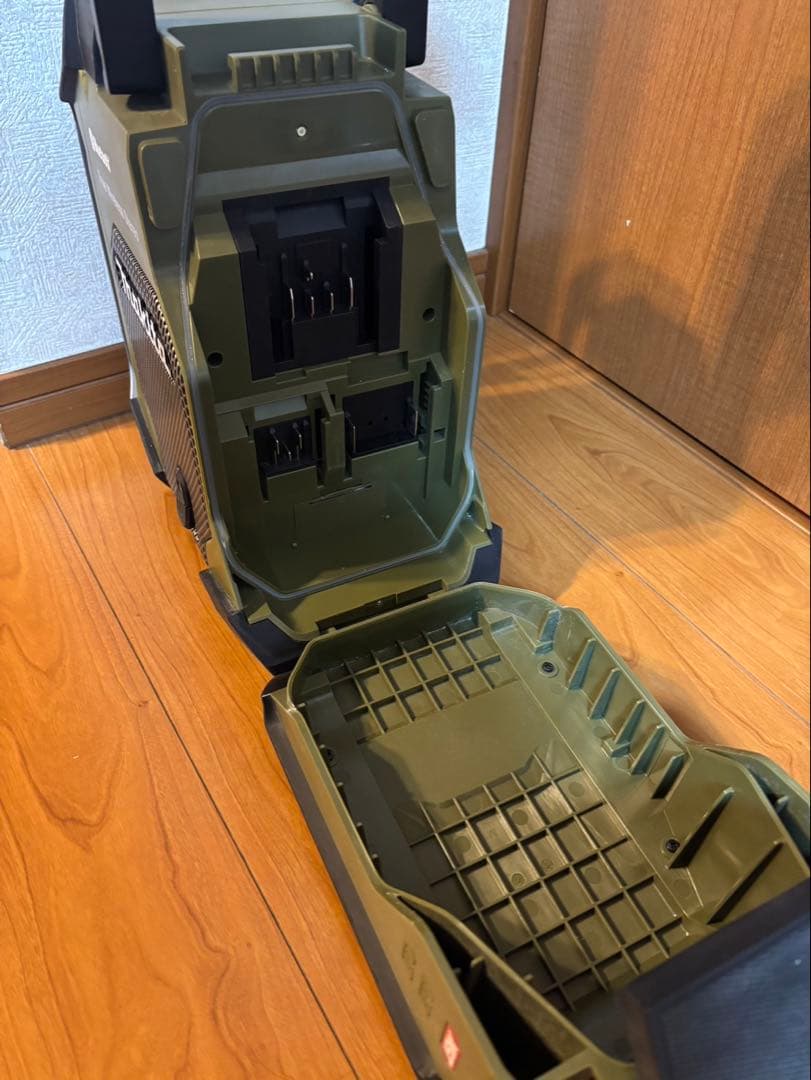 オジサンさん専用Makita MR005G Bluetooth マキタラジオ