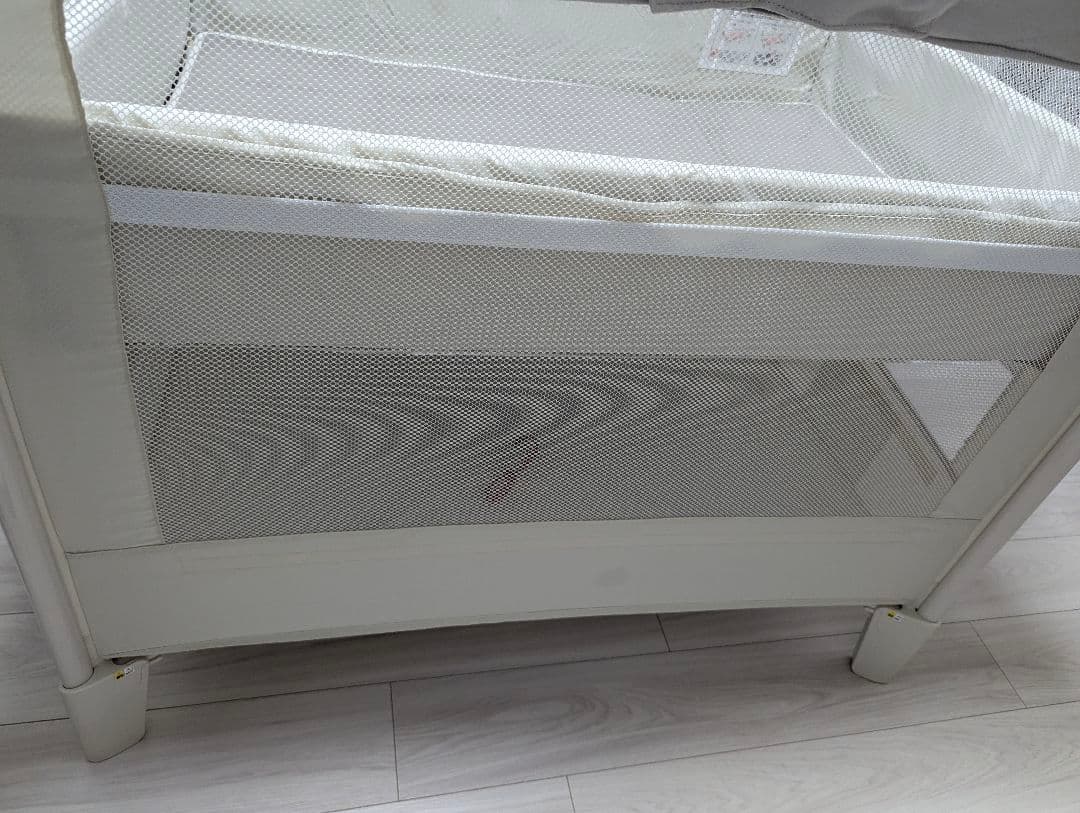 ココネルエアープラス　アップリカ　Aprica ホワイトベージュ