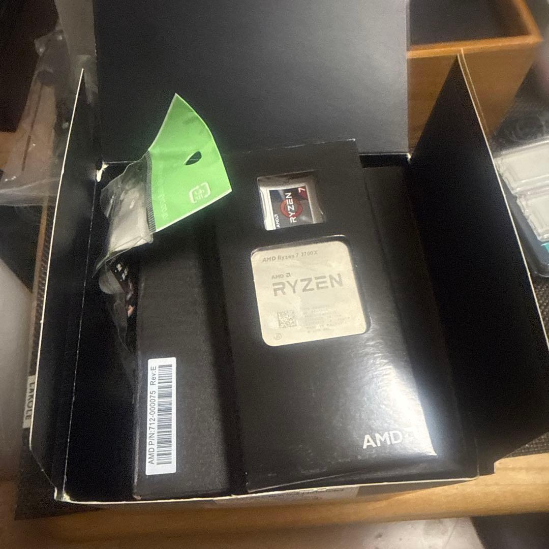 AMD Ryzen 7 3700X CPU 本体 CPUファン付