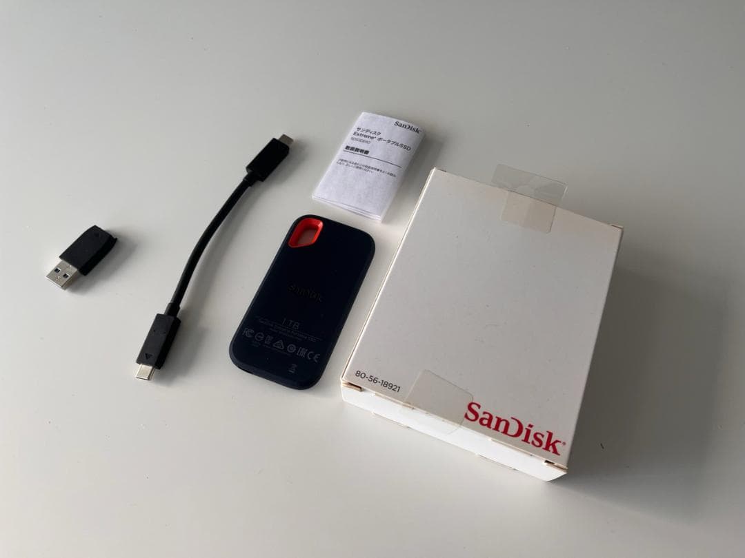 【極美品/寿命100%】SanDisk 外付けSSD 1TB 550MB/s