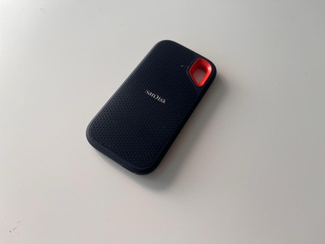 【極美品/寿命100%】SanDisk 外付けSSD 1TB 550MB/s