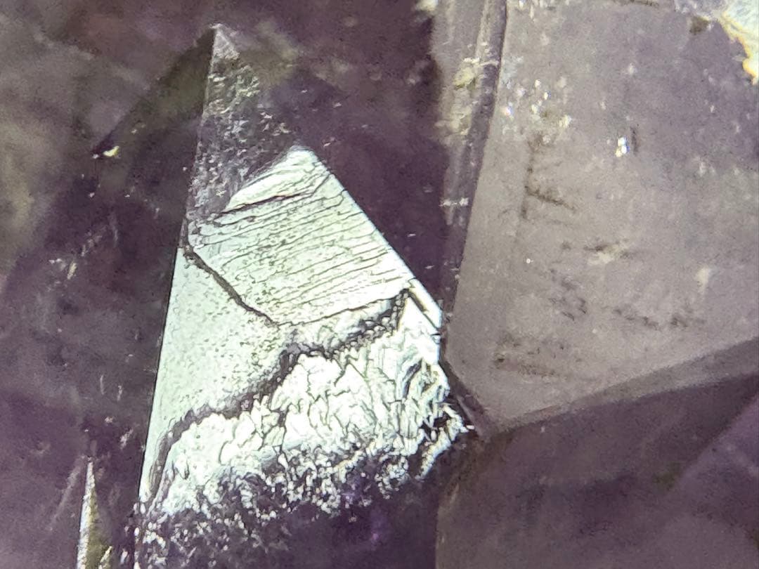 アメジスト　クラスター　美しい　トライゴーニック▽たくさん　レコードキーパー△