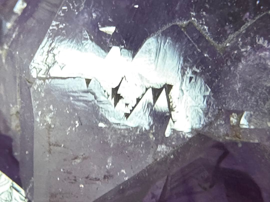 アメジスト　クラスター　美しい　トライゴーニック▽たくさん　レコードキーパー△