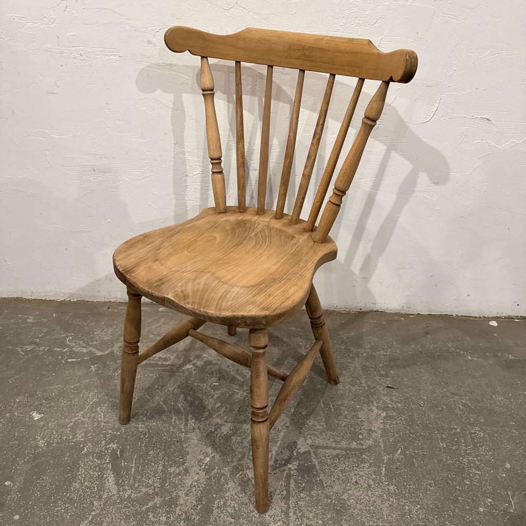 みーダイニングチェア　カフェチェア　剥離