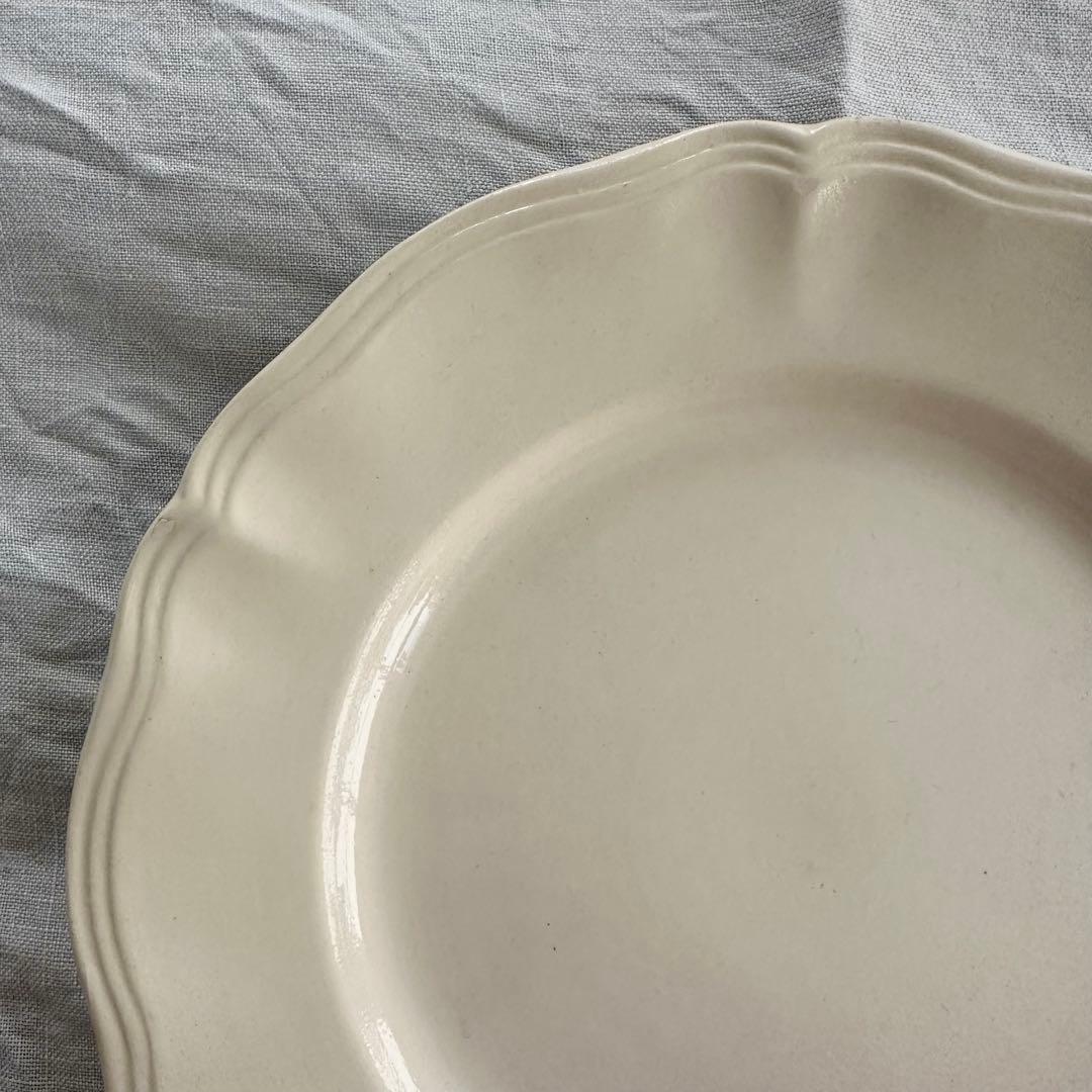 フランスアンティーク サルグミンヌ 花リム 平皿プレート