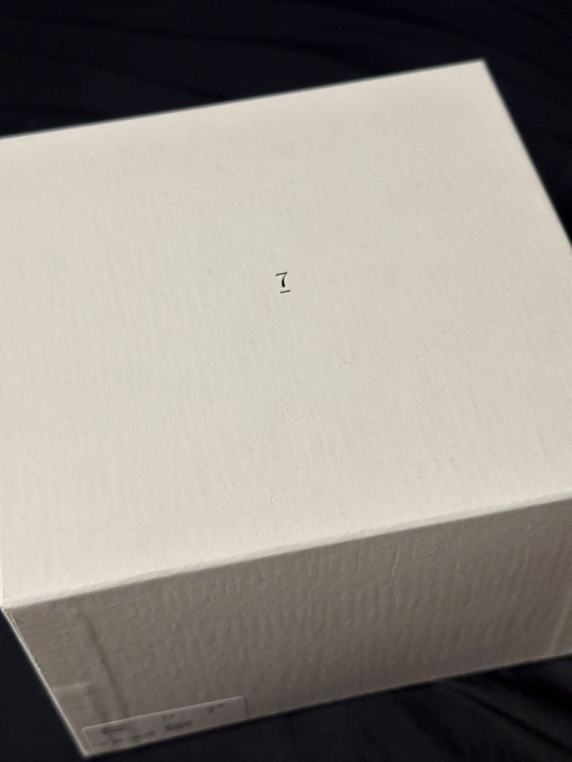 (新品JULIUS)の陶器ブレスレット　コムデギャルソン・アタッチメント