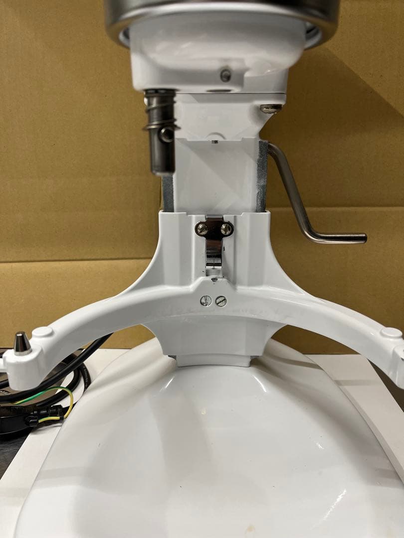 KitchenAid スタンドミキサー ホワイトKSM5 ジャンク　直せる人向け