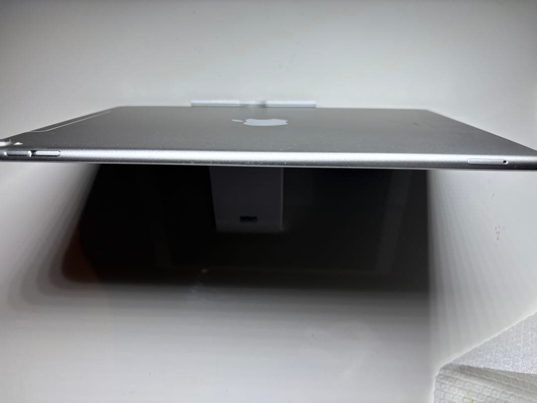 AppleiPadPro10.5インチWi-Fi + Cellular64GB