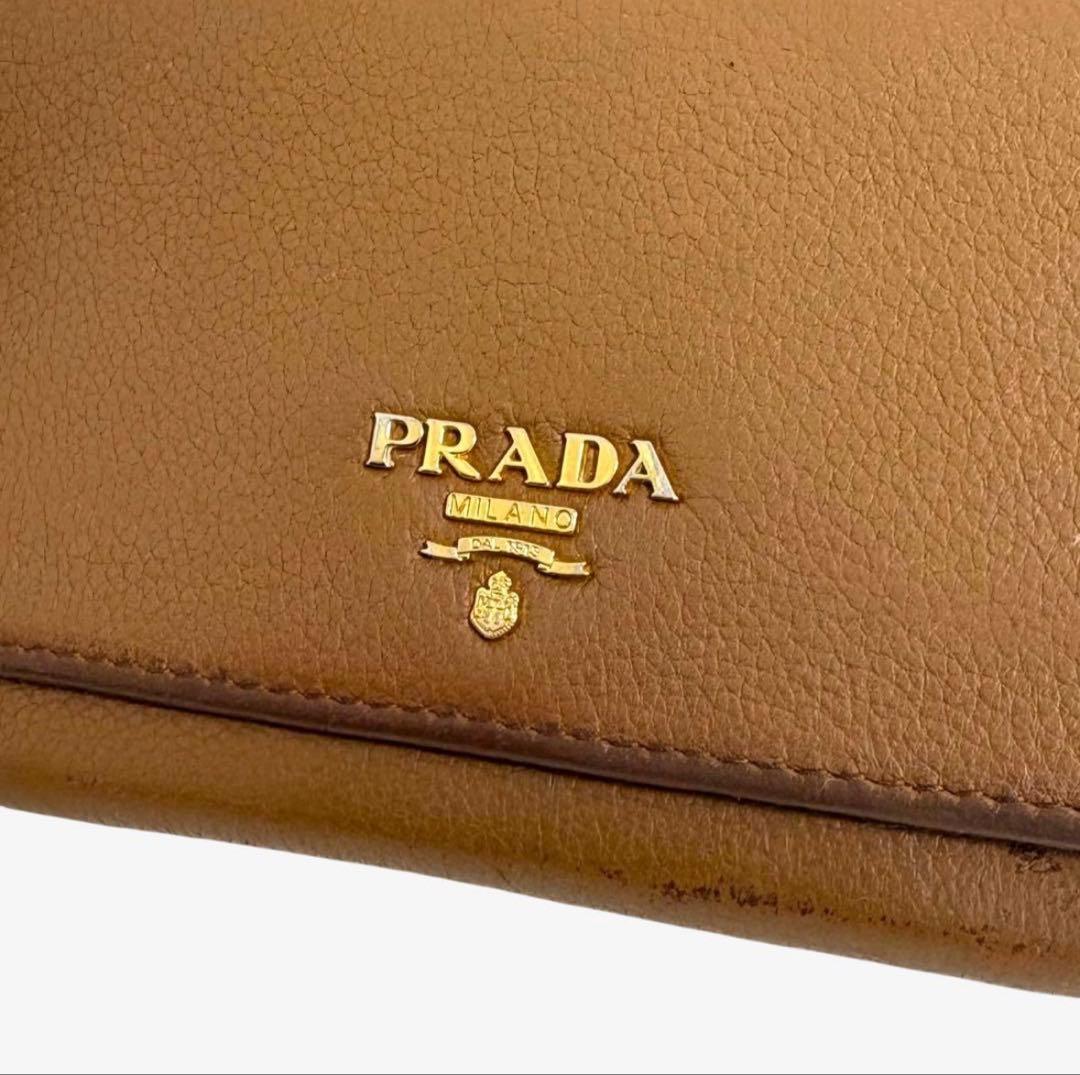 PRADA プラダ 二つ折り 長財布　茶色 ブラウン パスケース シボ革　希少品