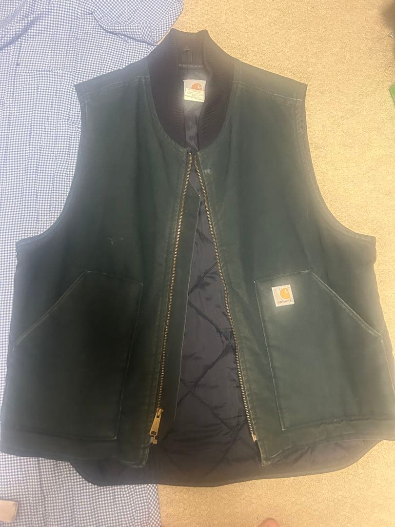Carhartt ダークグリーン ベスト （値段交渉可能）