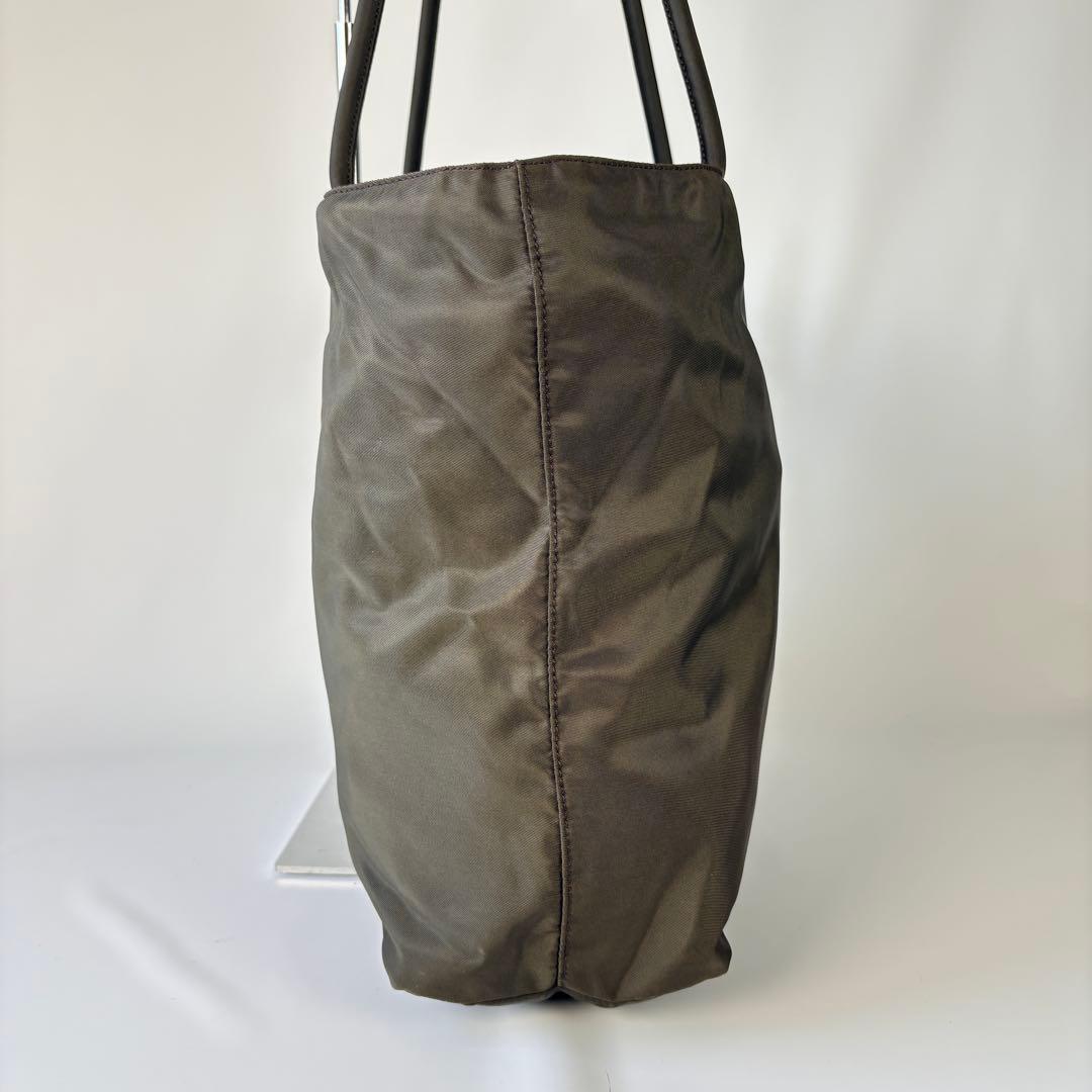 PRADA ナイロン トートバッグ ハンドバッグ カーキ　ブラウン　大容量