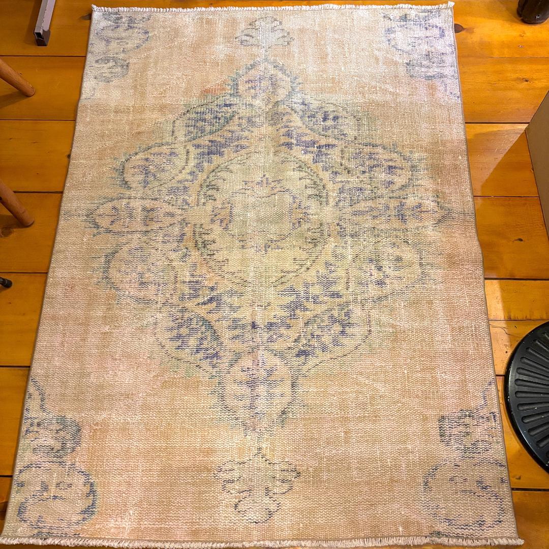 トルコ製ヴィンテージラグ150✖️104ナチュラルベージュラグ