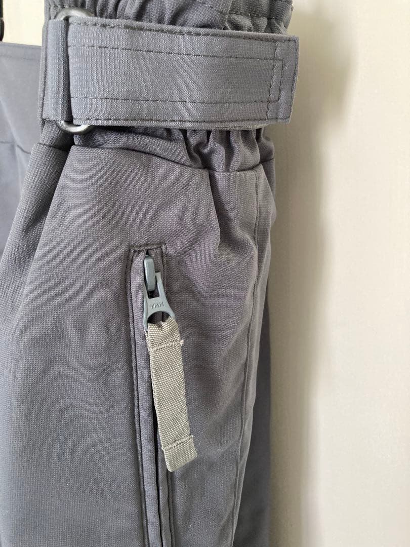 ミカ　DESCENT スキーウェア耐水性　上下