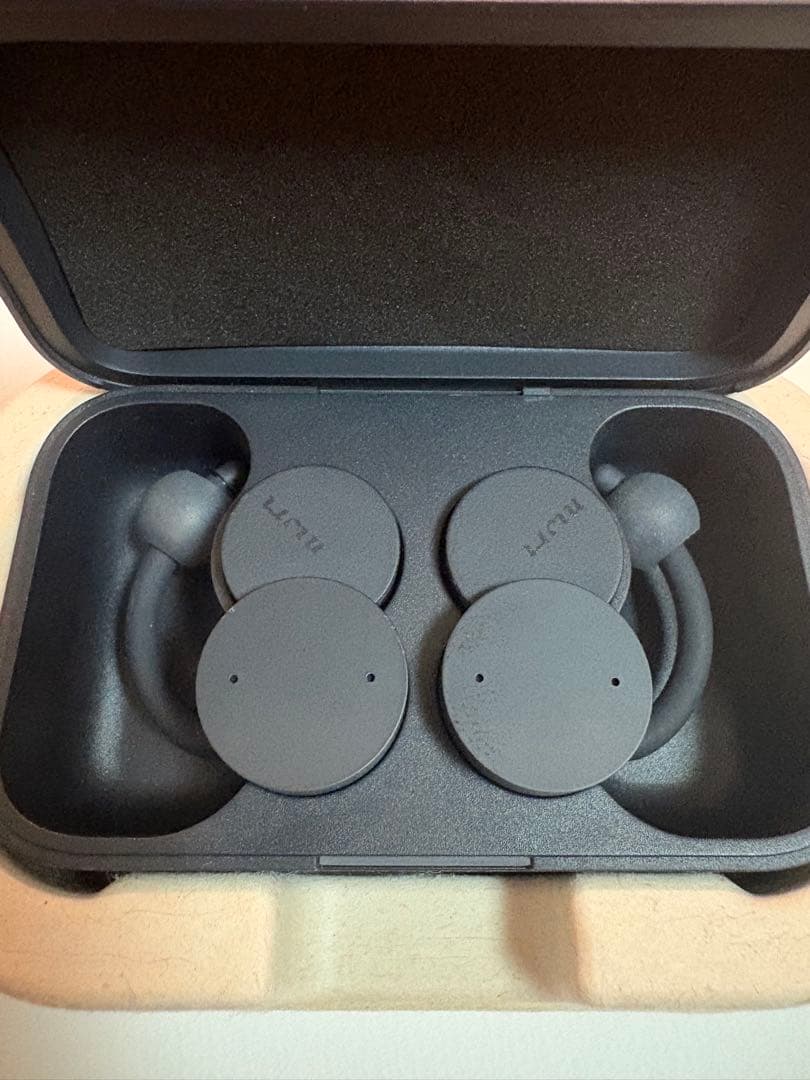 nwm DOTS ワイヤレスイヤホン ブラック