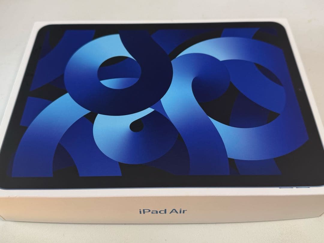 チ*e様 iPad Air 第5世代 64GB（ブルー・Wi-Fiモデル）