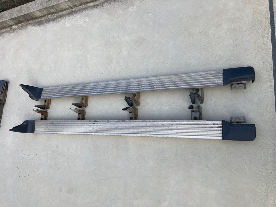 純正ステップ、ランクル70用HZJ76.77