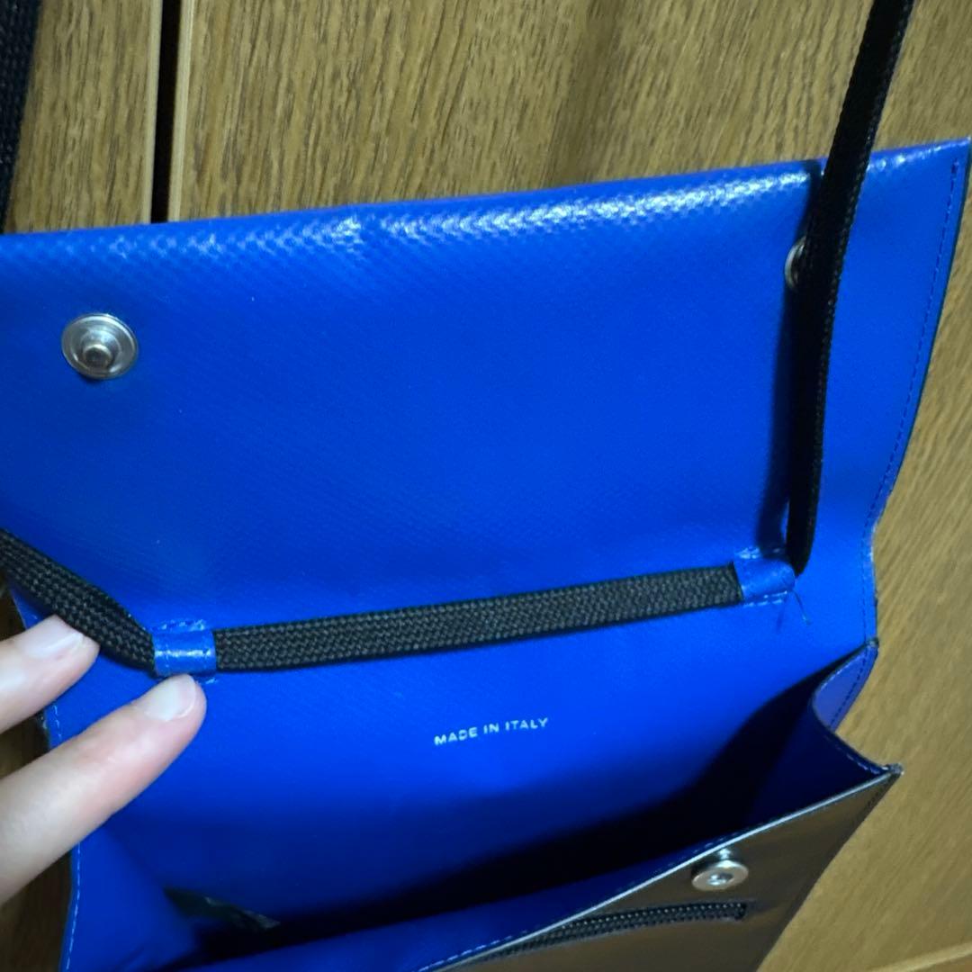 マルニ/MARNI ブルー ブラック シューレースストラップ付きポーチ