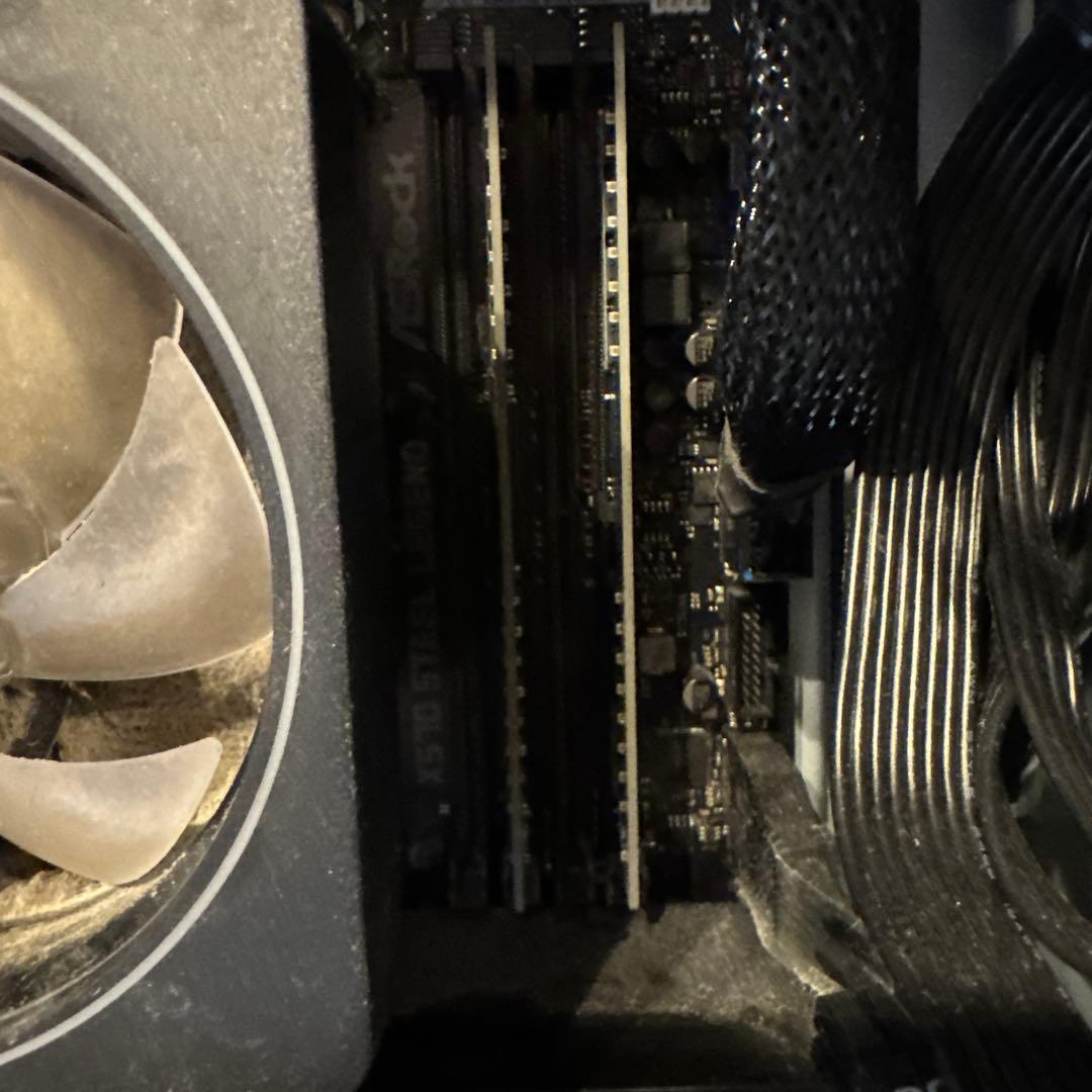 AMD Ryzen7 3800X メモリ32GB Radeon RX5700XT