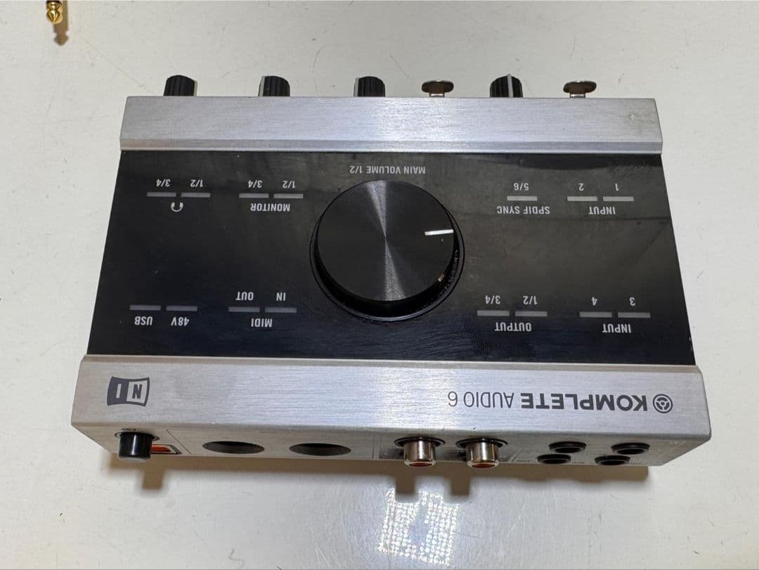 Native KompleteAudio 6 オーディオインターフェイス