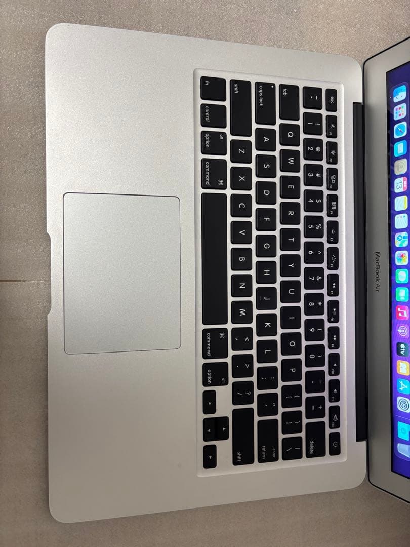 バッテリー新品同様　MacBook Air 13インチ　A1466 2015