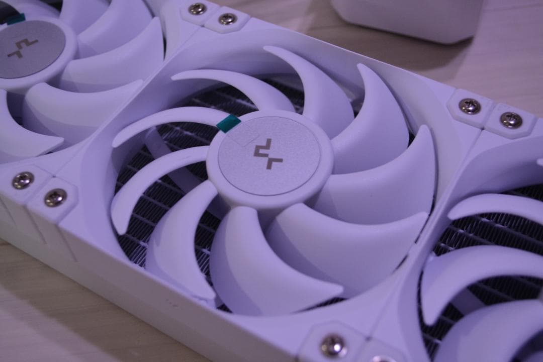 DEEPCOOL MYSTIQUE 360 WH 簡易水冷