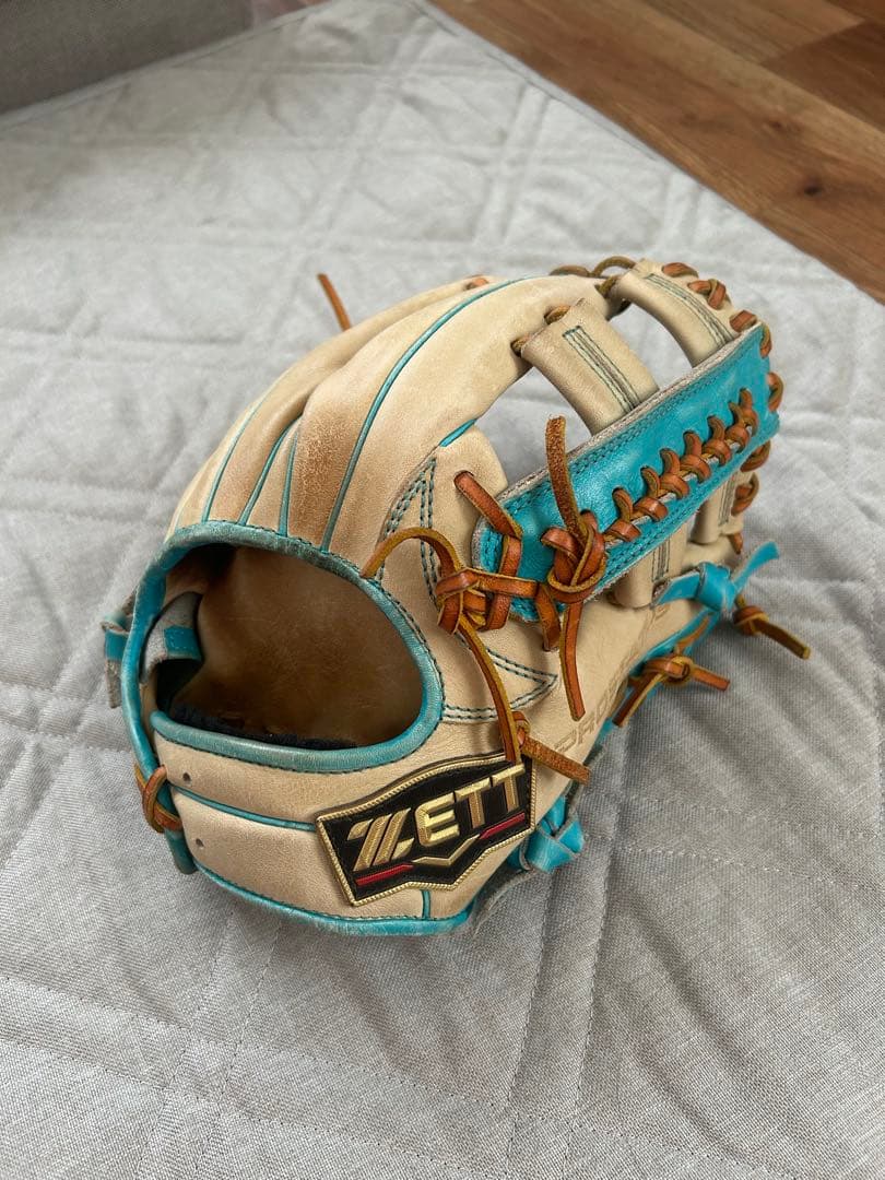【大特価】　ZETT 軟式グローブ 源田モデル
