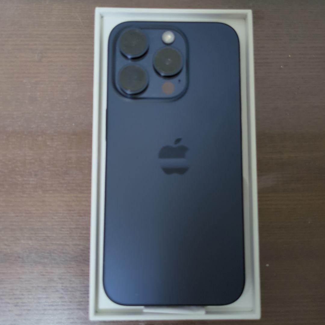 iPhone15 pro ブルーチタニウム