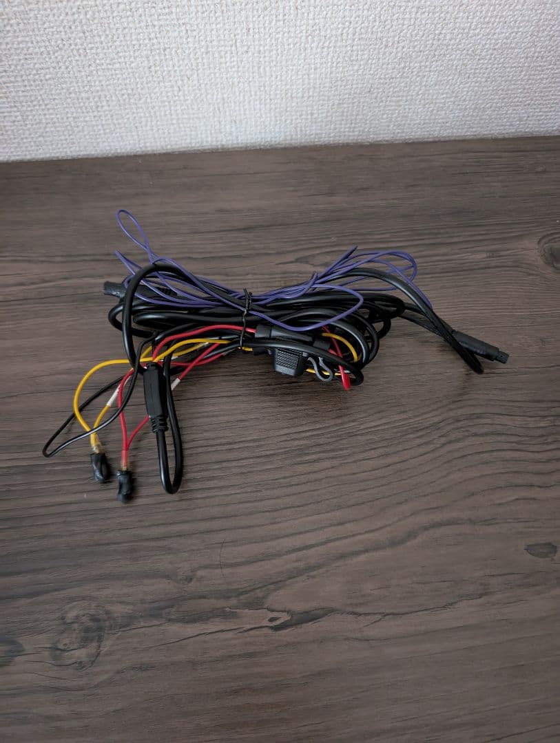 【こたさん専用】3カメラドライブレコーダー！駐車監視ケーブルSDカード64G付き