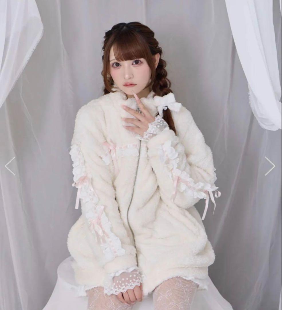 ハニーシナモン　　レースフェイクボアアウター