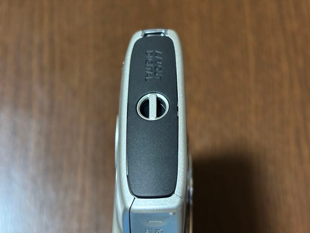 Canon IXY 140 シルバー 動作確認済み 美品