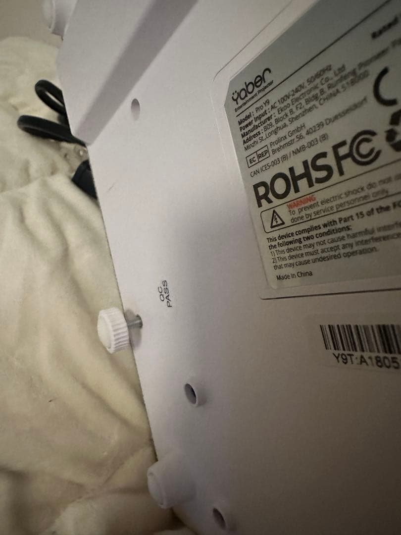 Yaber Pro Y9 プロジェクター 本体