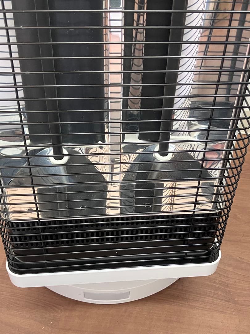 【DAIKIN/ダイキン】遠赤外線暖房機　CER11WS-W 2019年製