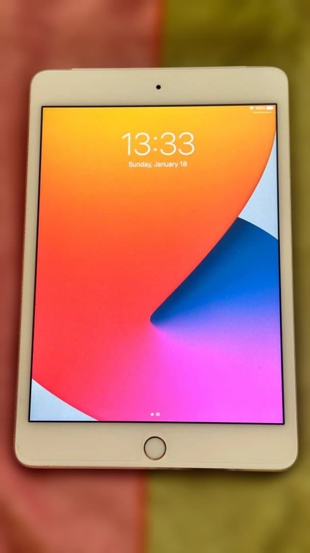 iPad mini4ゴールド 32GB Wi-Fi + Cellular モデル