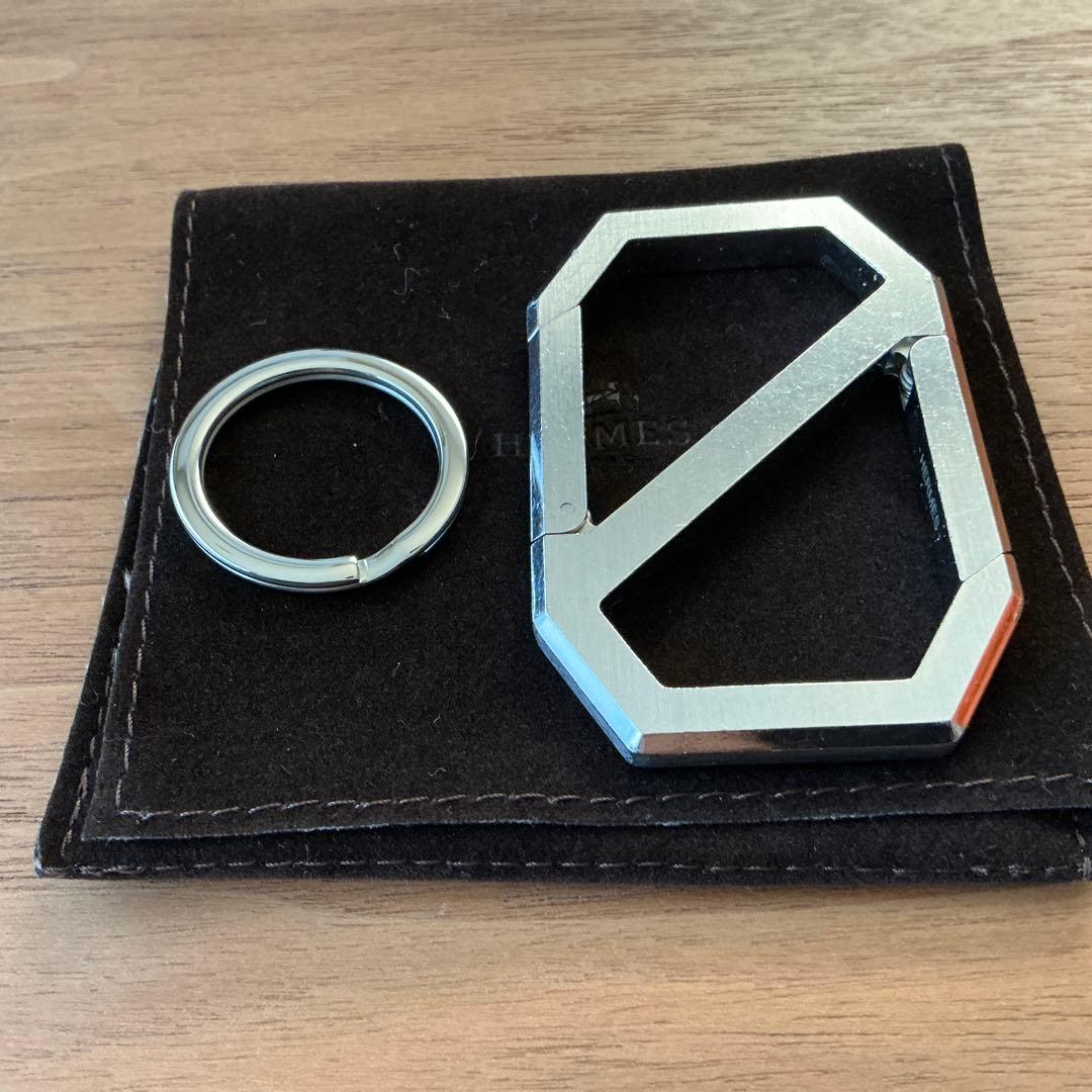 エルメス　デルタ　カナビナ