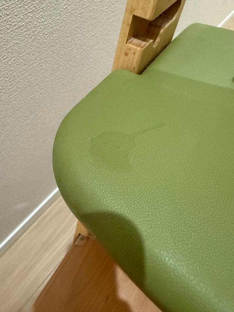 ビヨンド ジュニア ハイチェア Abiie オリーブ beyond 木製