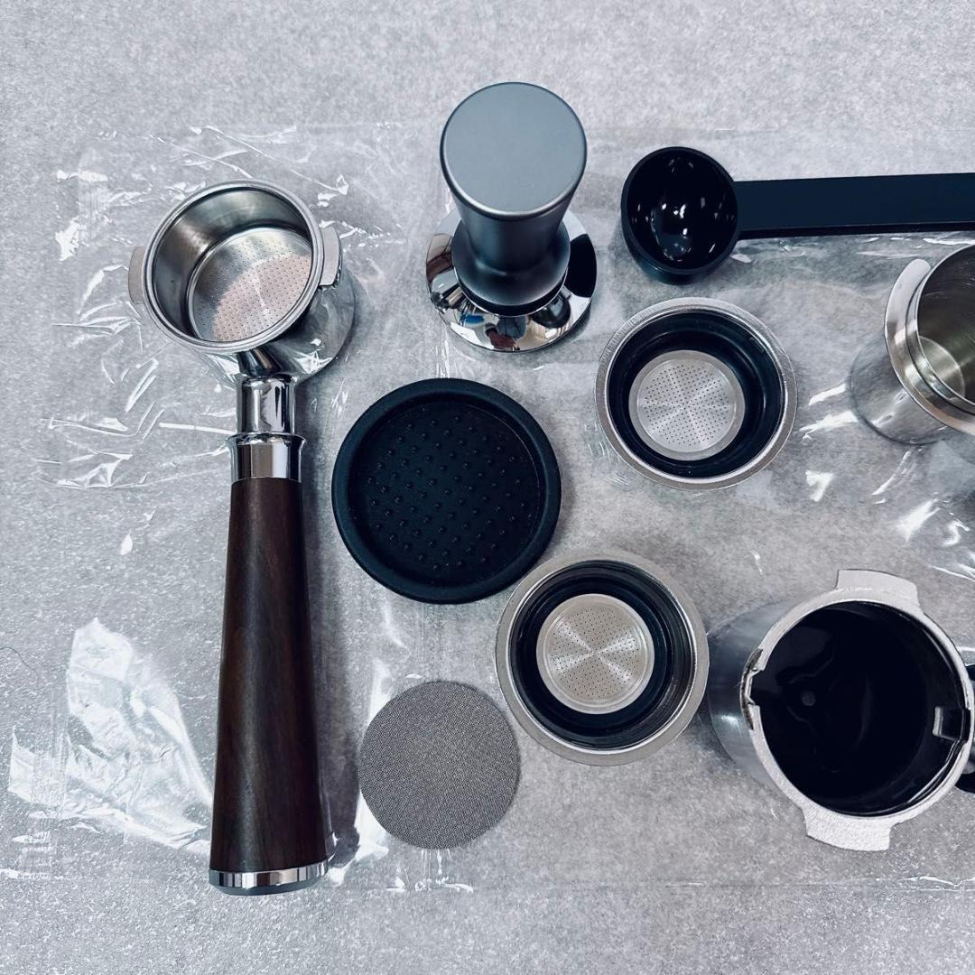 デロンギ スティローザ エスプレッソ カプチーノメーカー EC235J