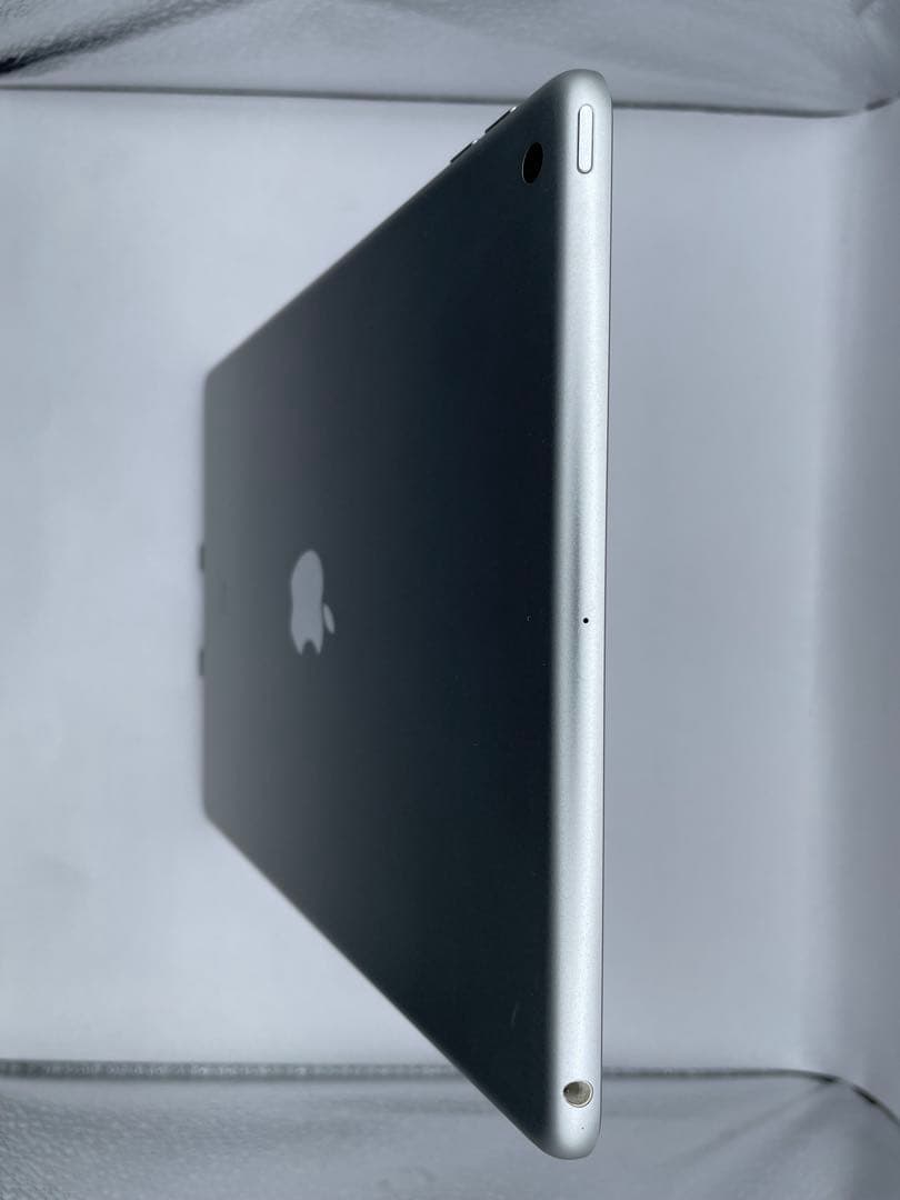 N*m様 iPad 7世代 32GB 本体